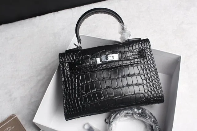 2019 new genuine leather luxury design handbag Keyy ostrich grain cowhide women's bag Original leather shoulder diagonal package