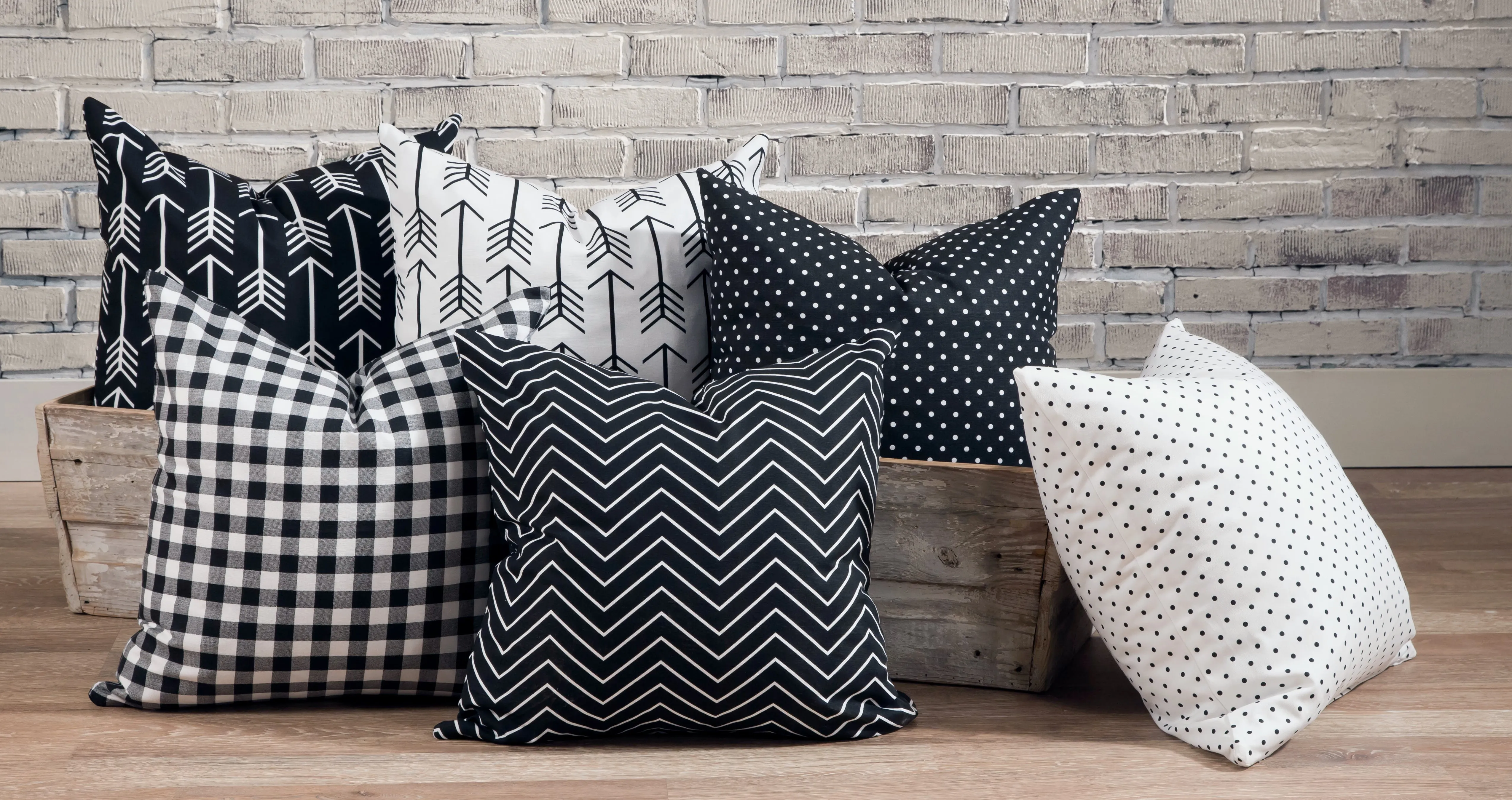 Arrow White Black Fabric By Premier Prints