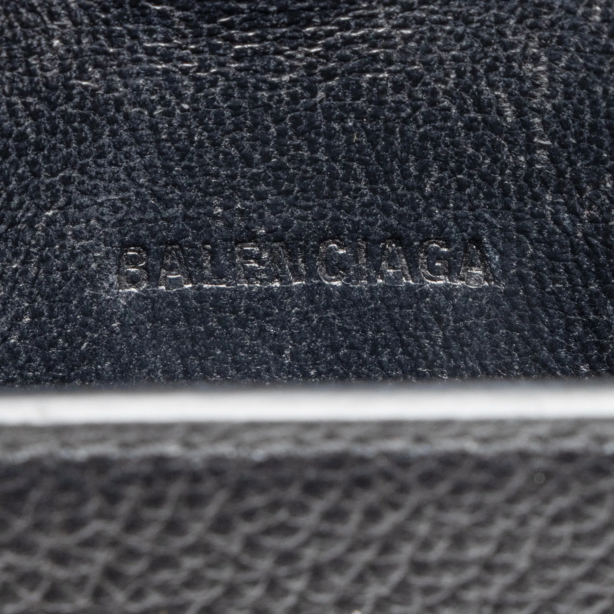 Balenciaga Grained Calfskin Logo Cash Phone Card Holder Flap Bag (SHF-23466)