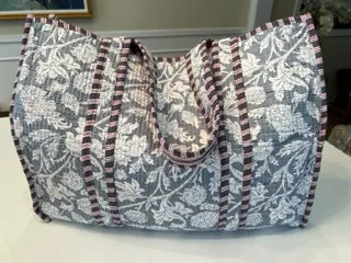Cotton Tote Bags Worth Swooning Over. Piping and Totally Reversible