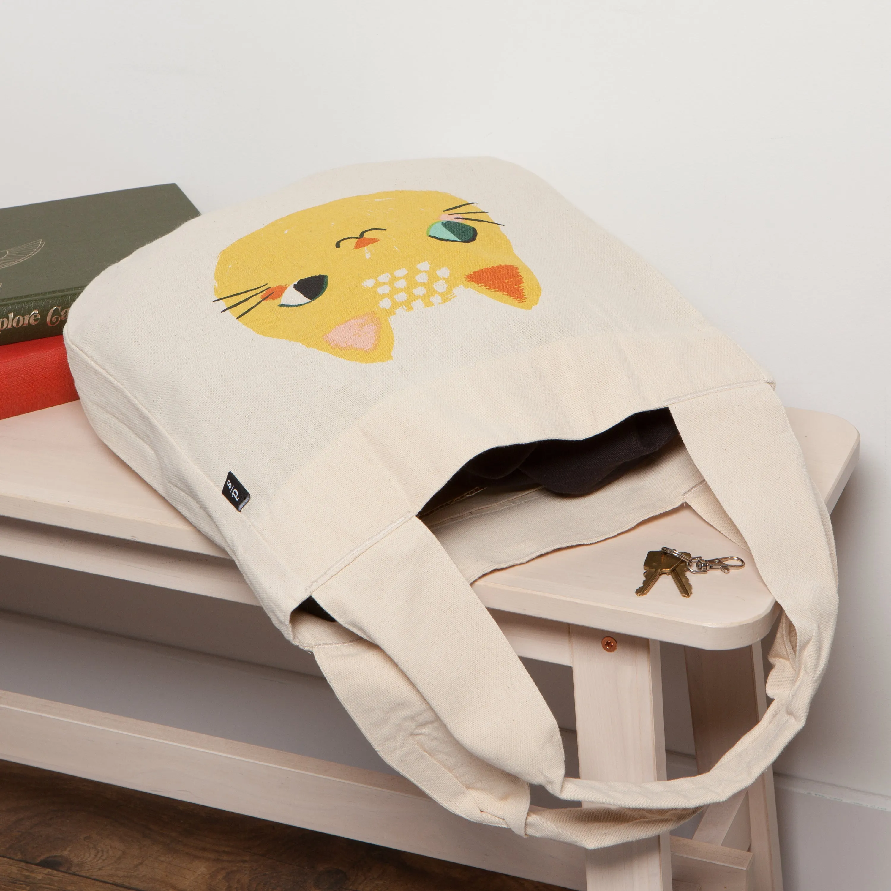 Danica Tote To & Fro Cat Meow