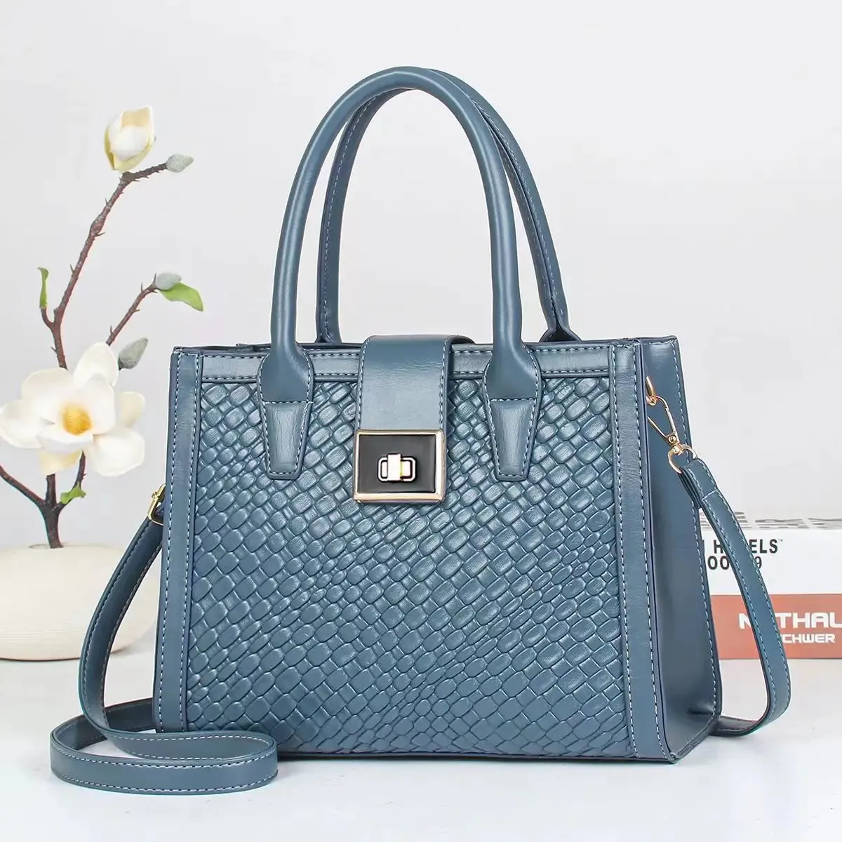 Fashion Women Large Capacity Crossbody Bags Weaving Texture Retro Handbags