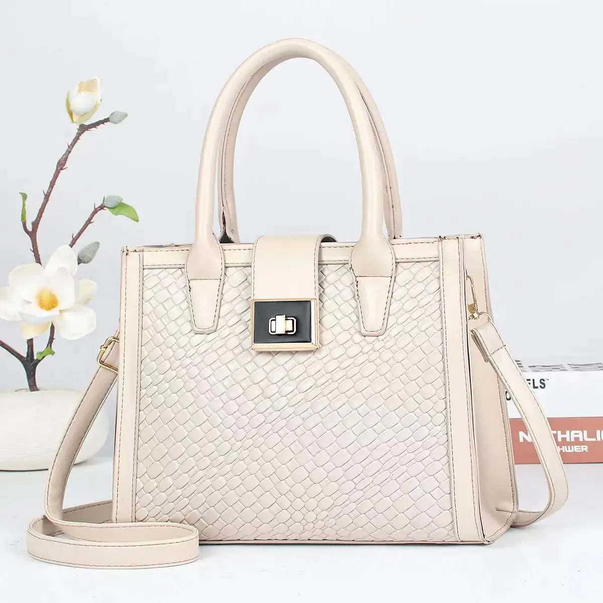 Fashion Women Large Capacity Crossbody Bags Weaving Texture Retro Handbags
