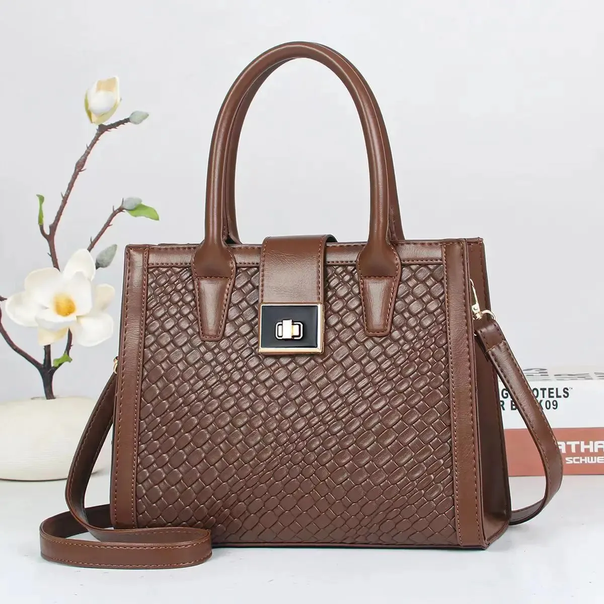 Fashion Women Large Capacity Crossbody Bags Weaving Texture Retro Handbags
