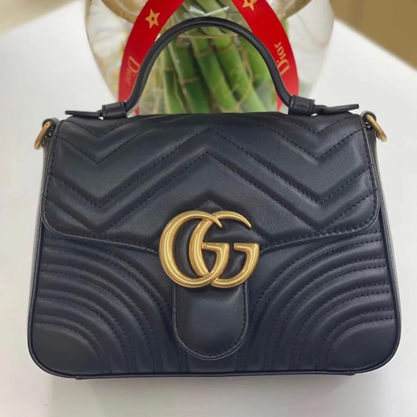 Luxury Purses - GUC - 6400