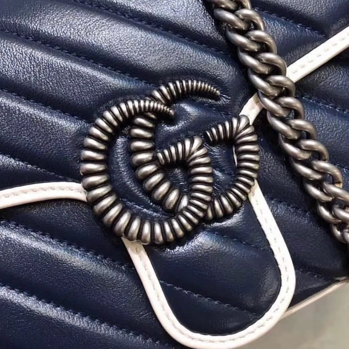 Luxury Purses - GUC - 6403