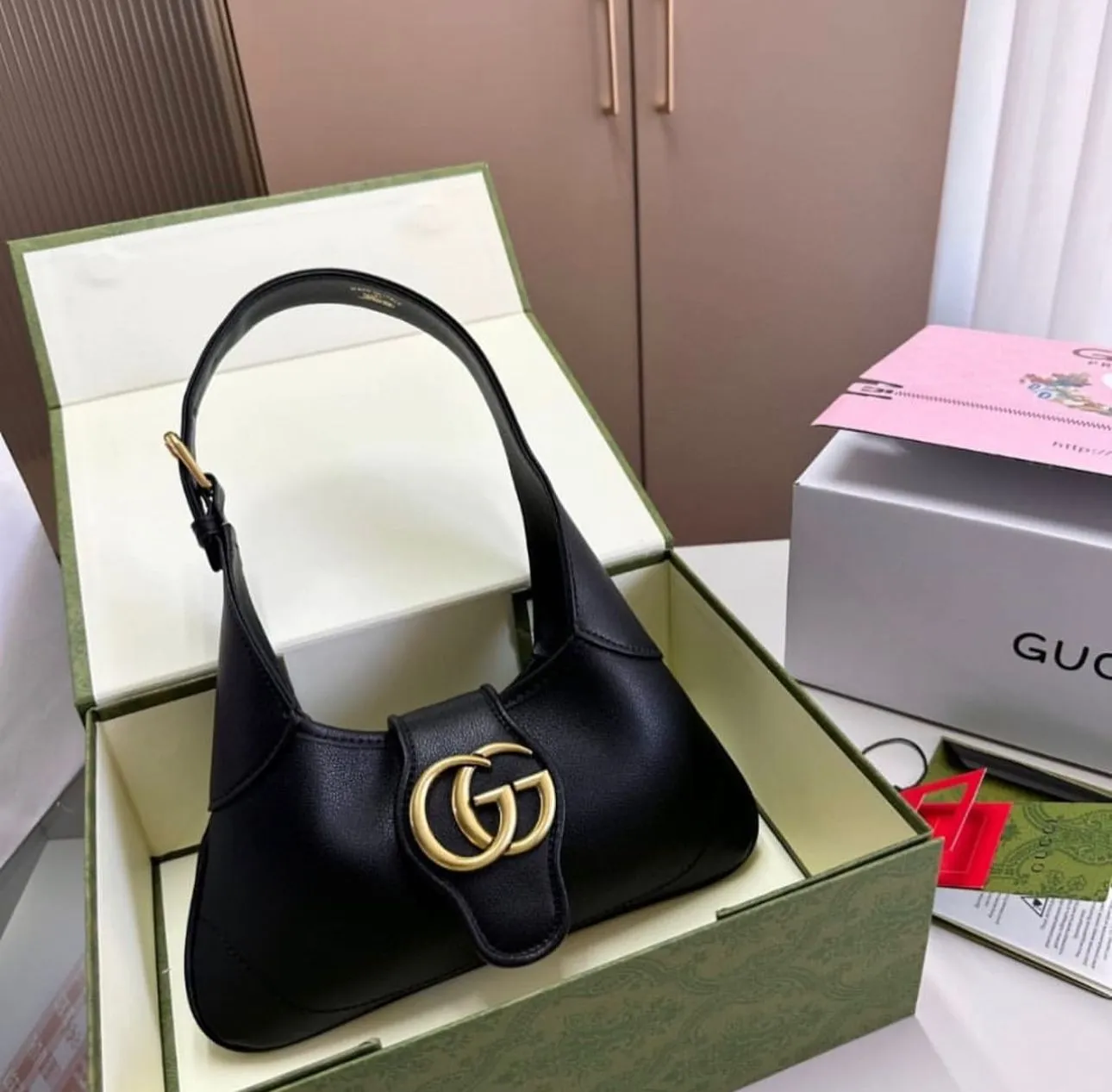 Luxury Purses - GUC - 6680
