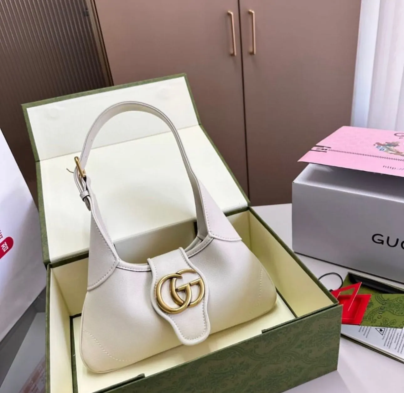 Luxury Purses - GUC - 6680