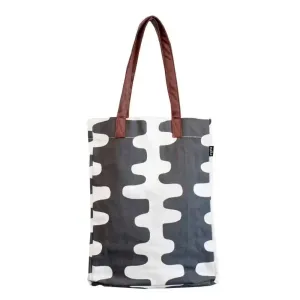 MAIKA | Market Tote :: Echo Charcoal